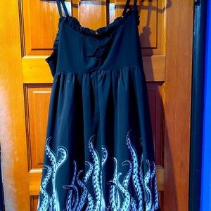 Sourpuss Dress size 1X (fit small on chest)